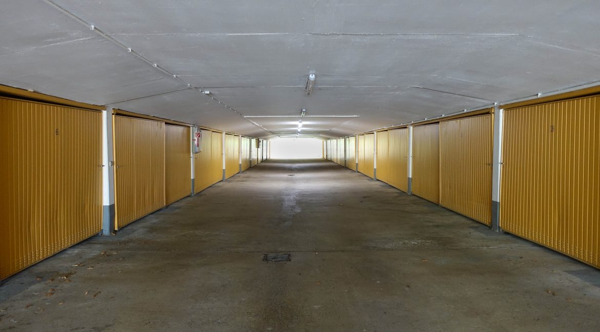 Tiefgarage mit Einzeltoren