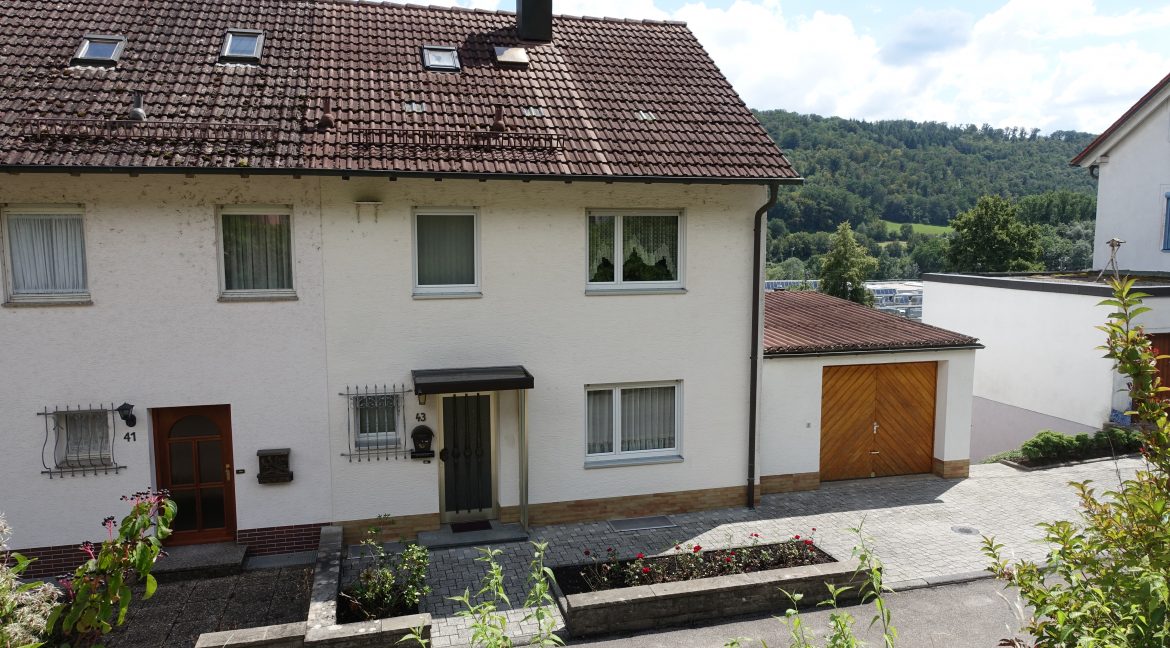 Hausansicht 1