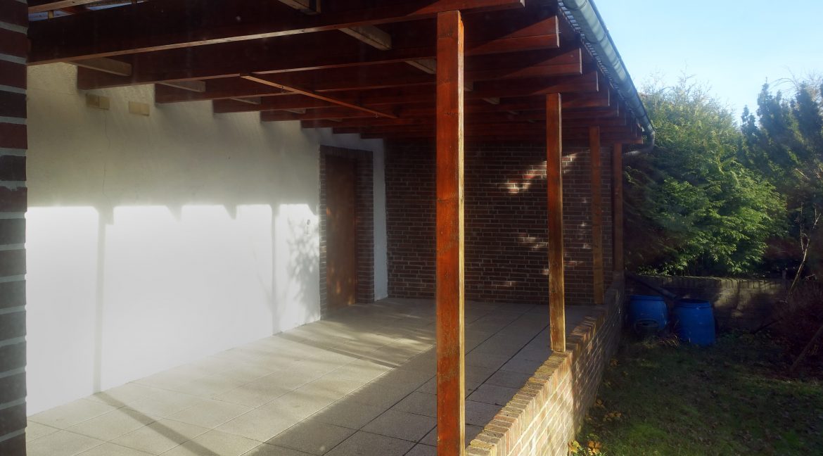 überdachte Terrasse
